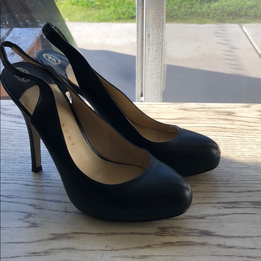 Ivanka Trump black heels